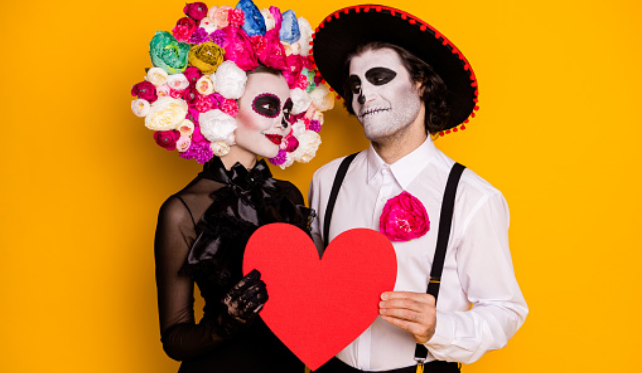 Couple Halloween Costumes You Must Try This Valentine's Day 2021